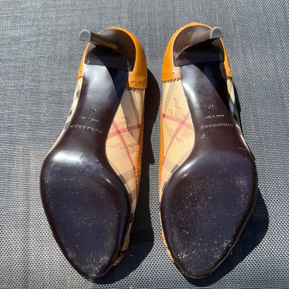 Vintage Burberry Brogue Haymarket Check Peep Toe Heels Size 40 (9-9.5 US) - Picture 5 of 13